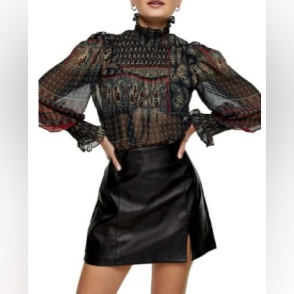 TOPSHOP paisley print shirred sleeve top size 2